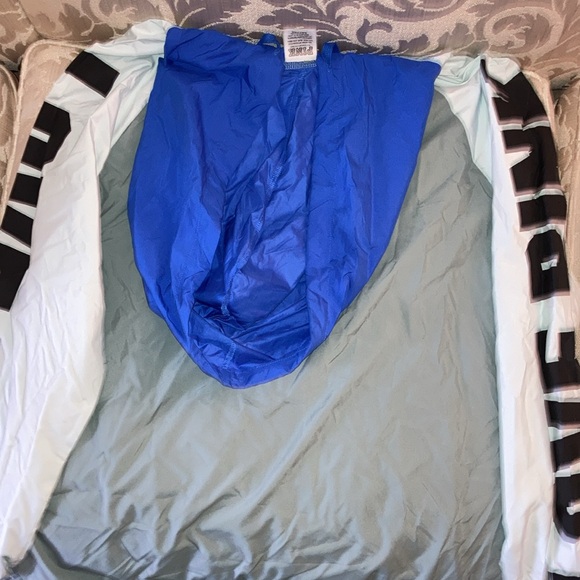 PINK - Picture 2 of 4